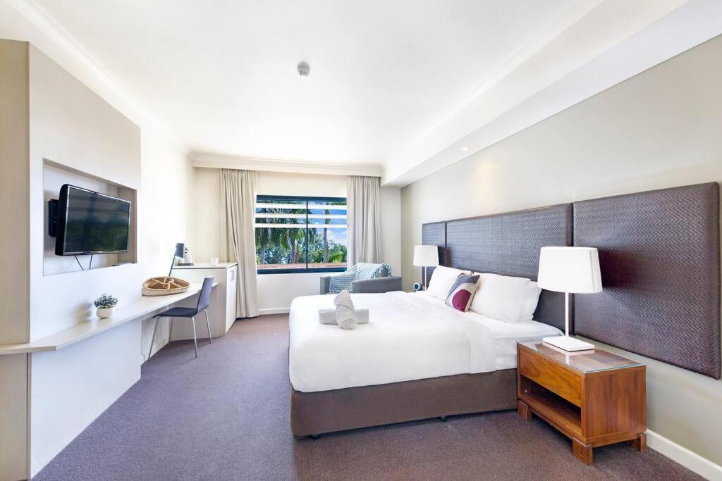 'Towering Palms' Resort-Style Apartment With A Separate Studio 다윈 외부 사진