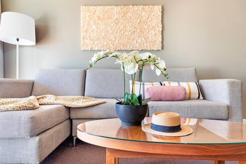 'Towering Palms' Resort-Style Apartment With A Separate Studio 다윈 외부 사진